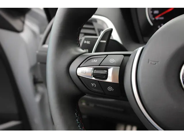 BMW M2 2-Serie Coupé DCT Competition 2020 Benzine 25