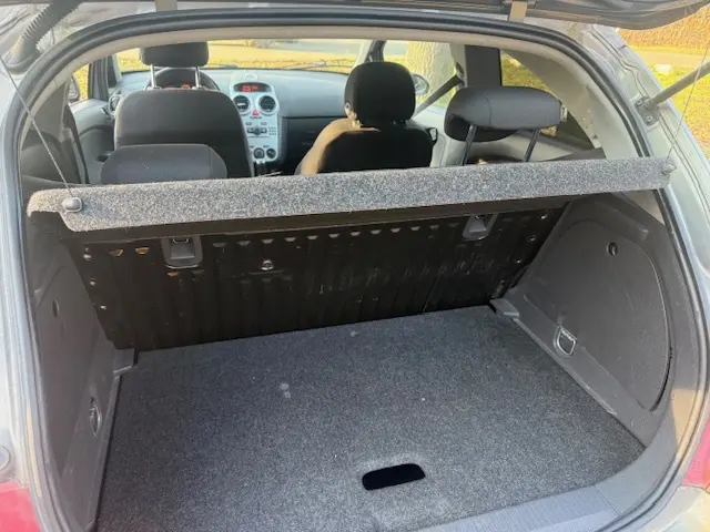 Opel Corsa 1.4-16V 2013 Benzine 18