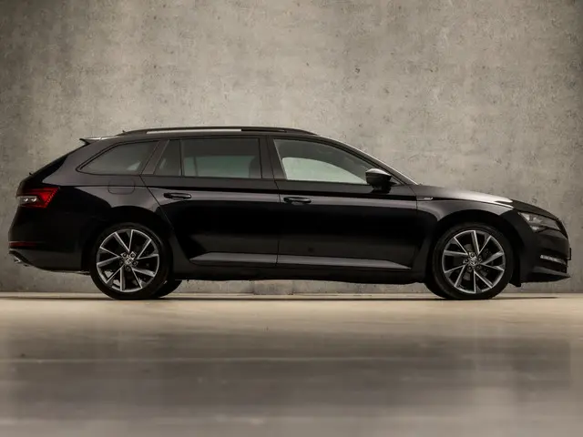 Škoda Superb Combi 1.5 TSI Sportline 2020 Benzine 4