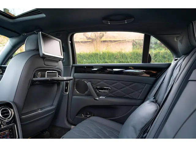 Bentley Flying Spur 4.0 V8 2016 Benzine 11