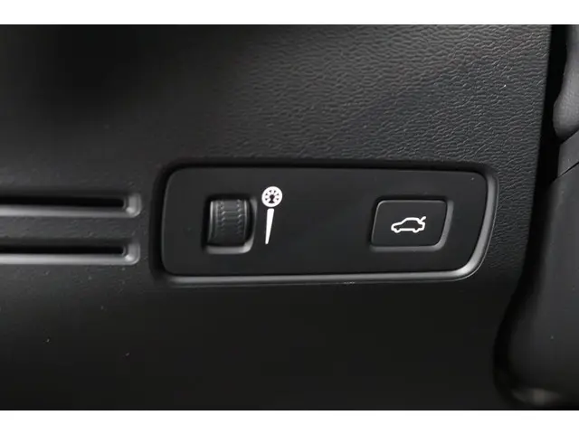 Volvo XC40 1.5 T3 R-Design 2019 Benzine 17