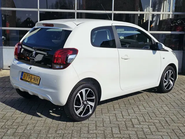 Peugeot 108 1.0 e-VTi Allure 2021 Benzine 5