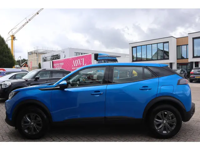 Peugeot 2008 1.2 PT ACTIVE PACK 130PK 2021 Benzine 12