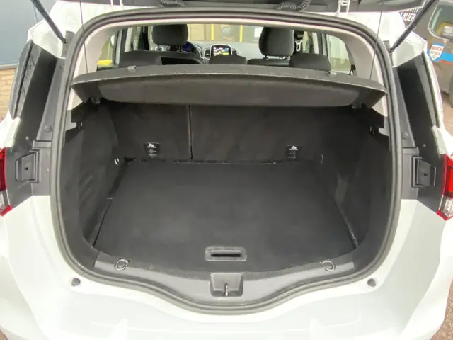Renault Scénic 1.3 TCe Limited 2019 Benzine 7