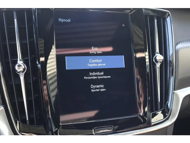 Volvo S90 2.0 B4 R-Design 2022 Benzine 43