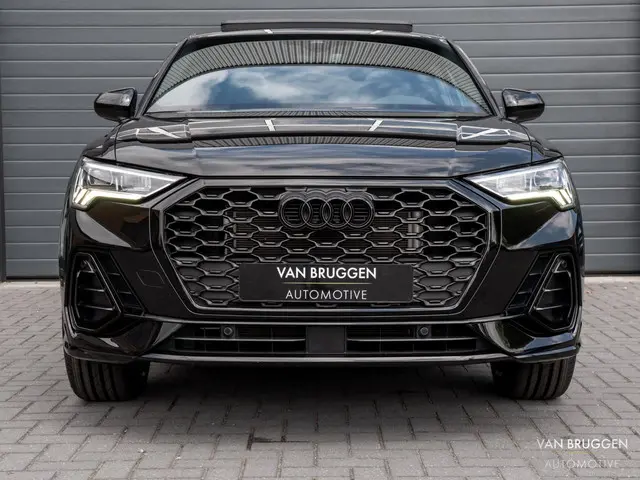 Audi Q3 Sportback 45 TFSI e S-Line 2022 Hybride Benzine 8