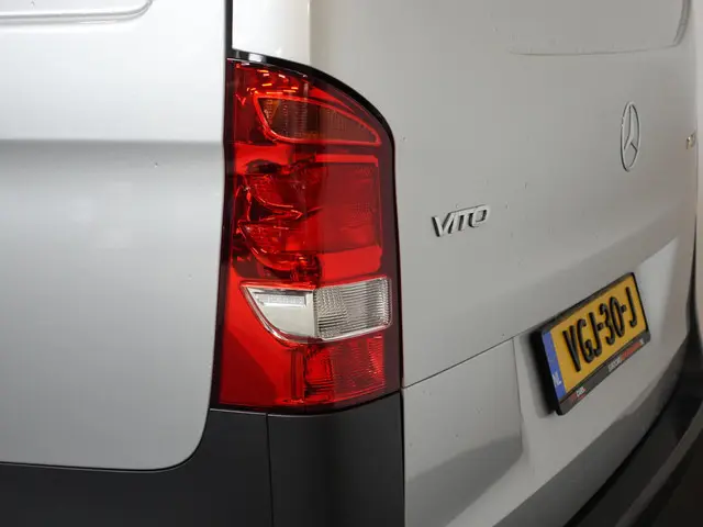Mercedes-Benz Vito 114 CDI Lang Automaat 2020 Diesel 12