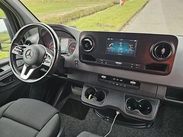 Mercedes-Benz Sprinter 316 2018 Diesel 8