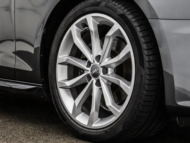 Audi A4 Avant 35 TFSI 150PK S line 2020 Benzine 25