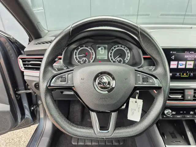 Škoda Scala 1.0 TSI Sport Business 2019 Benzine 10