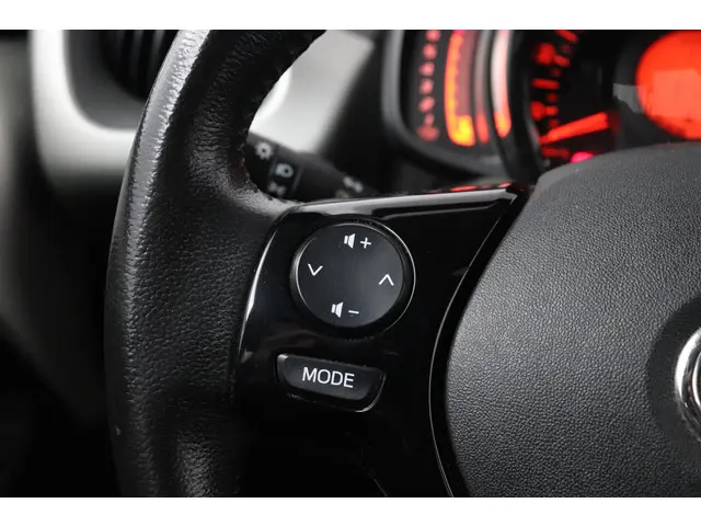 Toyota Aygo 1.0 VVT-i x-wave 2016 Benzine 23