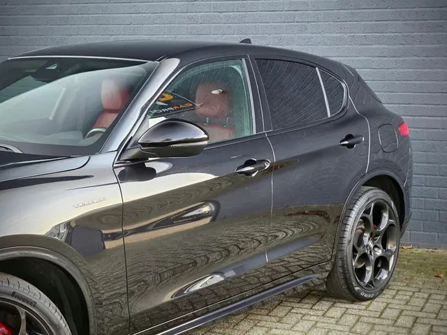 Alfa Romeo Stelvio 2.0 T GME AWD Veloce 2022 Benzine 6