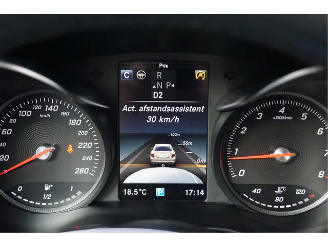 Mercedes-Benz GLC GLC 250 4M AMG Line Night 2019 Benzine 7