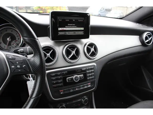 Mercedes-Benz CLA 180 Ambition 2013 Benzine 13