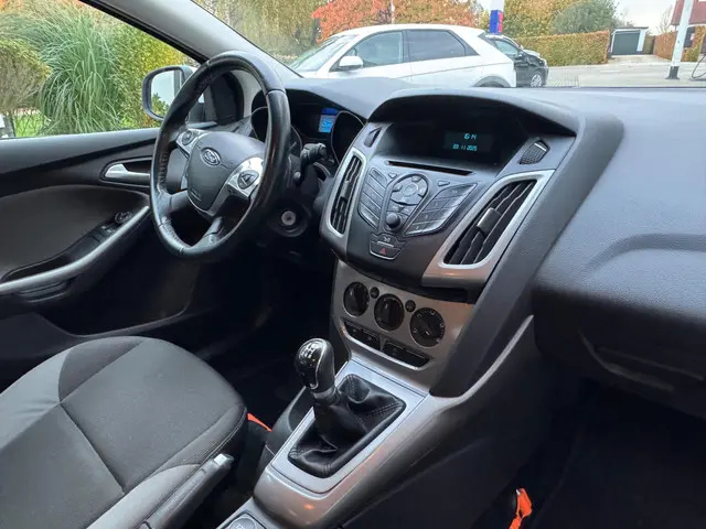 Ford Focus 1.0 EcoBoost Trend 2013 Benzine 8
