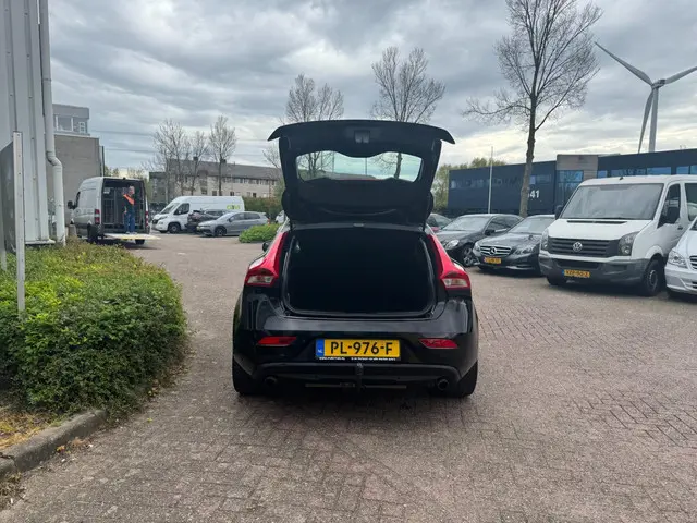 Volvo V40 1.6 T2 Momentum 2014 Benzine 10