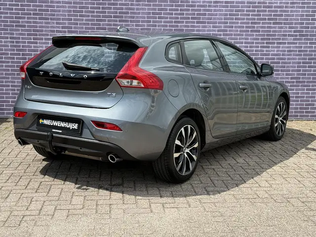 Volvo V40 1.5 T3 Dynamic Edition 2018 Benzine 3