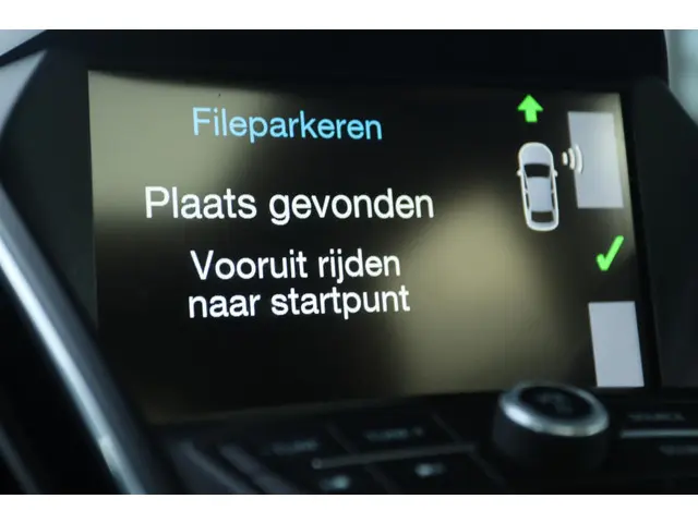 Ford C-MAX 1.5 TITANIUM 2016 Benzine 31