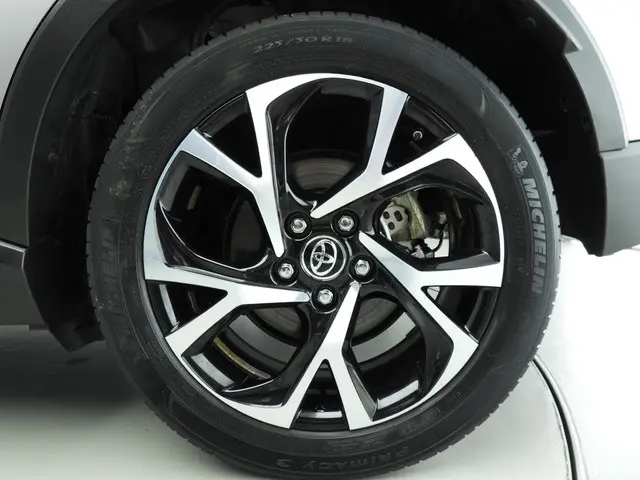 Toyota C-HR 1.8 Hybrid Dynamic 2019 Hybride Benzine 39