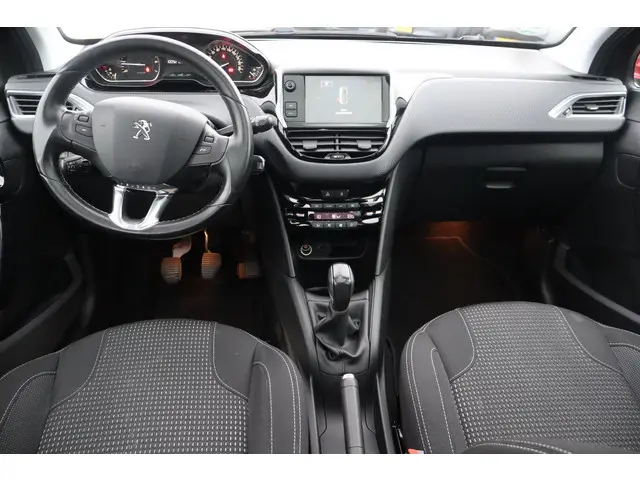 Peugeot 208 2