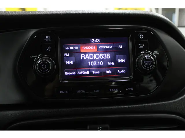 Fiat Tipo 1.4 16V Lounge 2016 Benzine 12