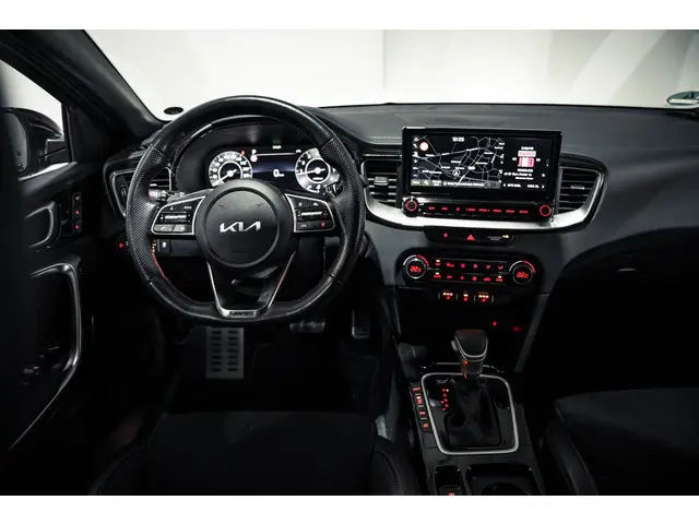 Kia Ceed 1.6 T-GDi GT 2023 Benzine 16