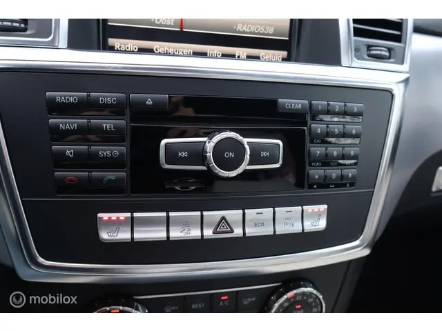 Mercedes-Benz M-Klasse 500 2013 Benzine 64