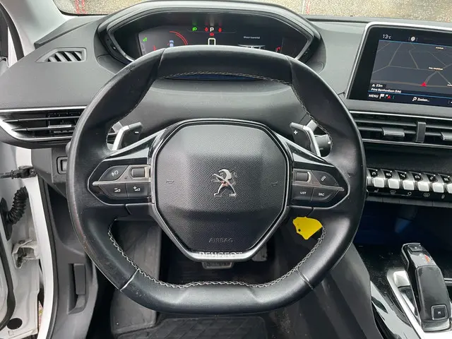 Peugeot 3008 1.2 PureTech Allure Automaat 2018 Benzine 14