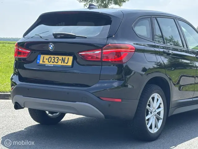 BMW X1 sDrive18i High Executive | Garantie | 2018 Benzine 18