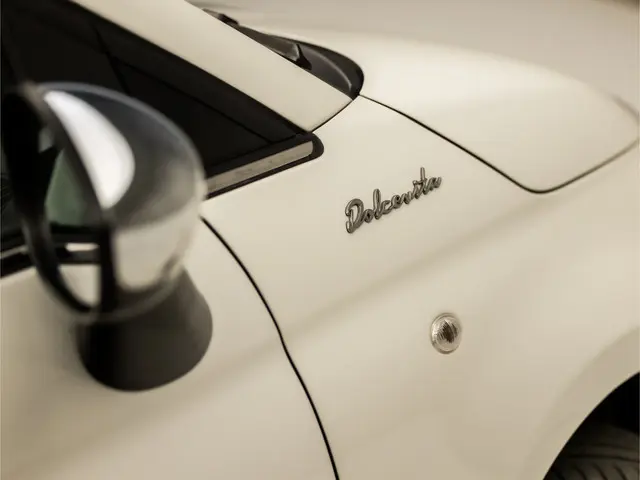 Fiat 500 1.0 Hybrid Dolcevita 2021 Benzine 23