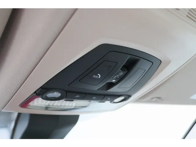 BMW 5 Serie Touring 535i Luxury Edition 2016 Benzine 55