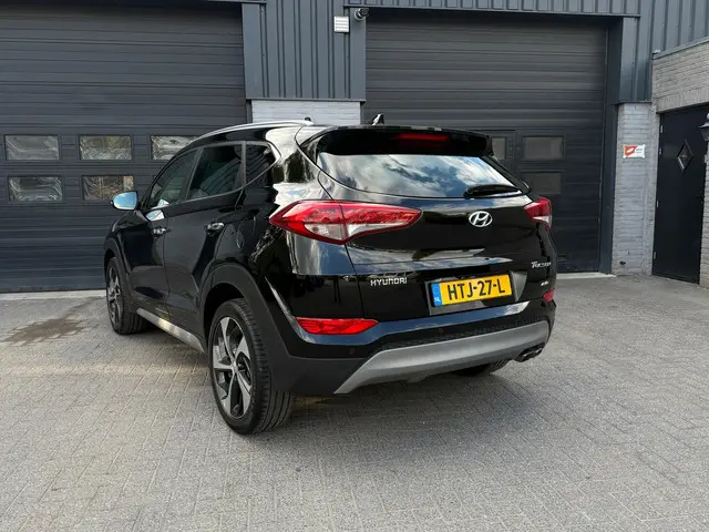 Hyundai Tucson 1.6 T-GDi Comfort 4WD 2017 Benzine 25