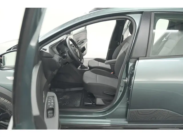 Dacia Sandero Stepway TCe 90 Extreme 2024 Benzine 27
