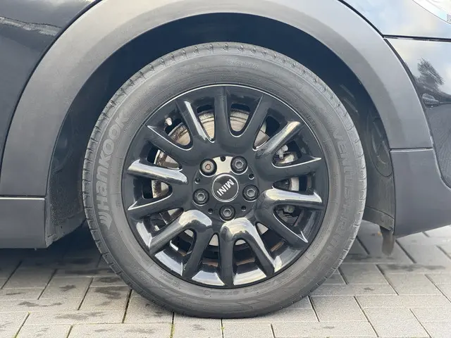 MINI 5-Deurs Cooper 1.5 Salt 2015 Benzine 5