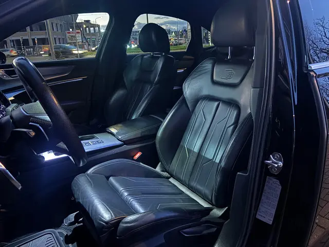 Audi A6 LIMOUSINE 45 TFSI S-LINE PANO 2020 Benzine 20