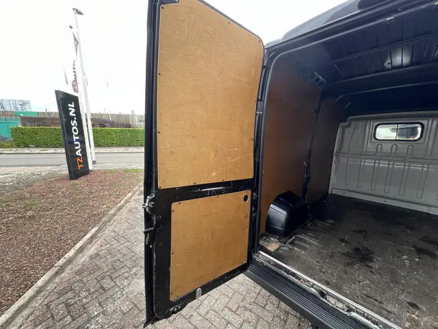 Fiat Ducato 35 2.3 MultiJet L2H2 Automaat 2021 Diesel 56