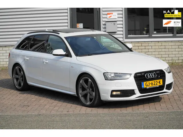 Audi A4 Avant 1.8 TFSI S-LINE PANORAMADAK 2015 Benzine