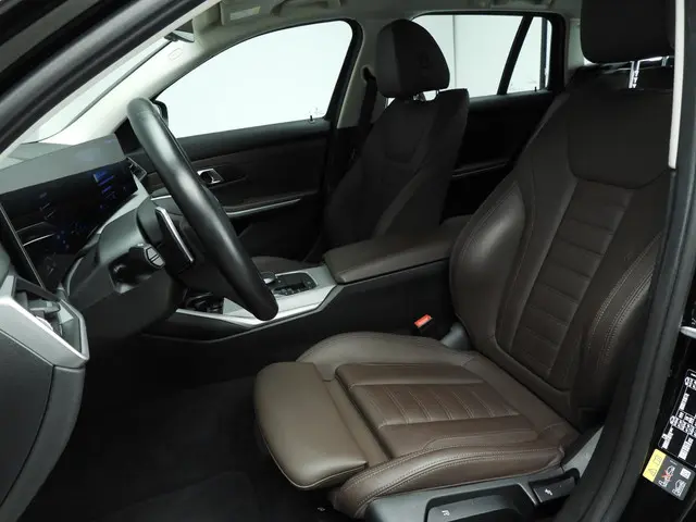 BMW 3 Serie Touring 320e 2023 Hybride Benzine 7
