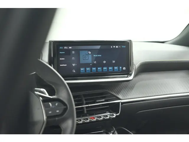 Peugeot 2008 PureTech 130 EAT8 GT 2024 Benzine 55