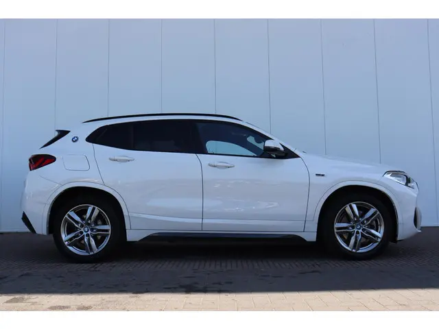 BMW X2 xDrive25e 2022 Hybride Benzine 4
