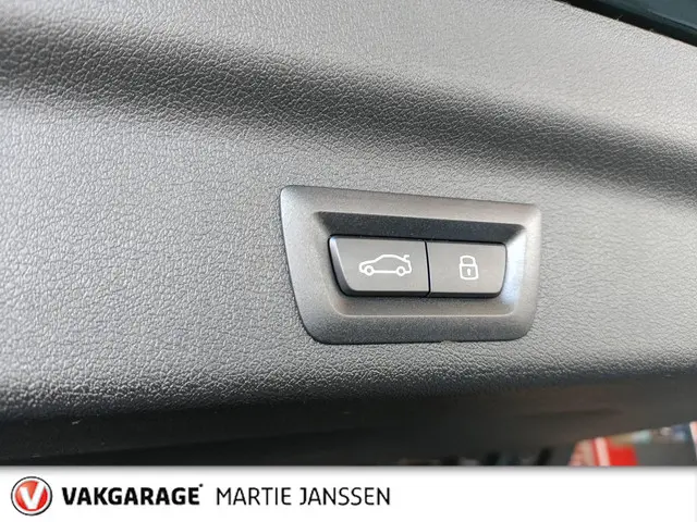 BMW iX1 XDrive30 67 kWh 2024 Elektrisch 9