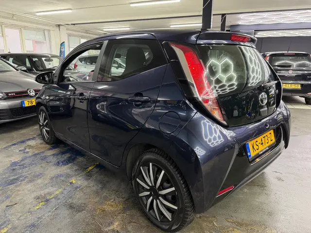 Toyota Aygo 1.0 VVT-i x-play Automaat/Camera 2016 Benzine 5