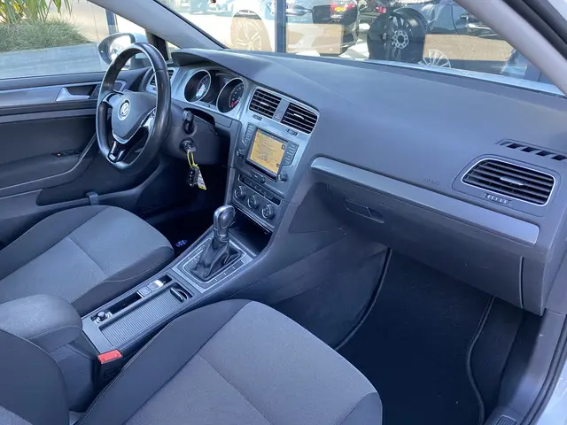 Volkswagen Golf 1.0 TSI Edition 2016 Benzine 26
