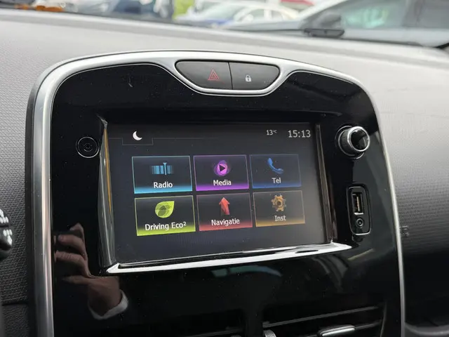 Renault Clio Estate 0.9 TCe Night&Day 2016 Benzine 21