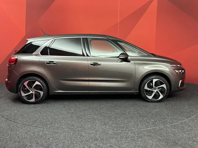 Citroën C4 Picasso 1.6 THP Shine 2017 Benzine 16