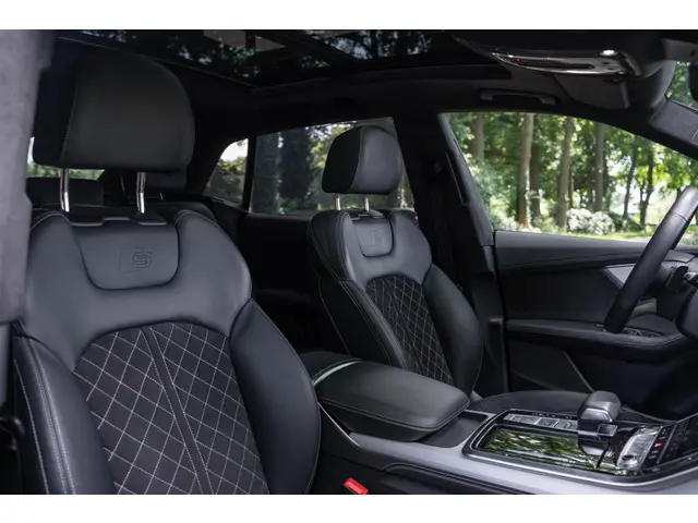 Audi Q8 55 TFSI quattro 2019 Benzine 59