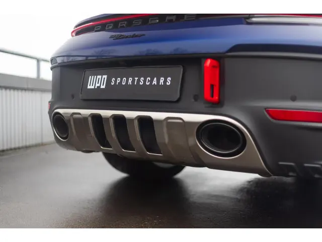 Porsche 911 992 3.0 Dakar 2023 Benzine 9