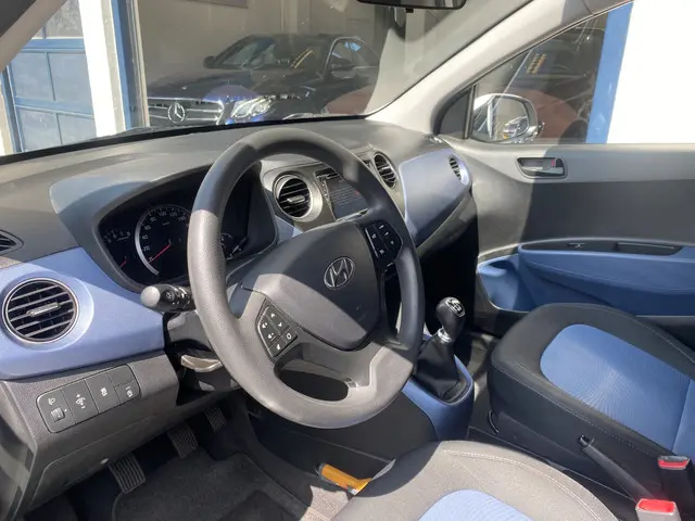 Hyundai i10 1.0i i-Motion Comfort 2017 Benzine 10