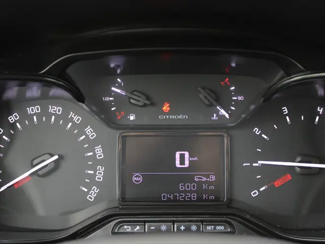 Citroën C3 1.2 PureTech C-Series 2021 Benzine 15