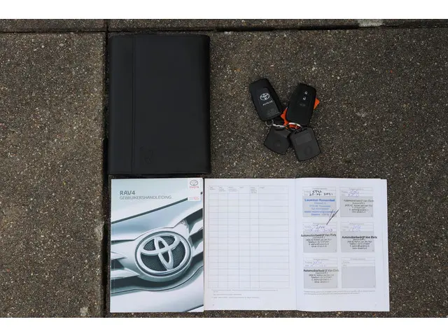 Toyota RAV4 2.5 Hybrid Bi-Tone, 2020 Hybride Benzine 39